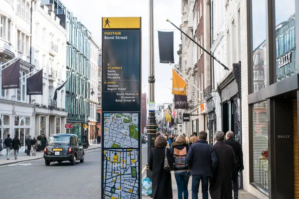 London March Direction Signs Post Mayfair — Stock Photo, Image