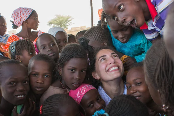 Matam Senegal Circa November 2013 Actress Caterina Murino Greets Children — Photo