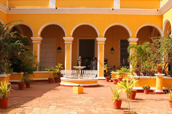 Trinidad Innenhof Bei Sonnigem Tag — Stockfoto