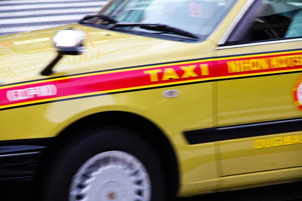 出租车超速行动在日本东京 — 图库照片