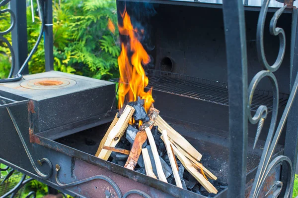 Closeup Shot Open Camping Fire Barbecue — Stock Photo, Image