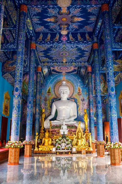 Schöne Weiße Buddha Bild Nahaufnahme — Stockfoto