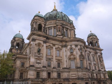 Berliner Dom 'un mimarisi 