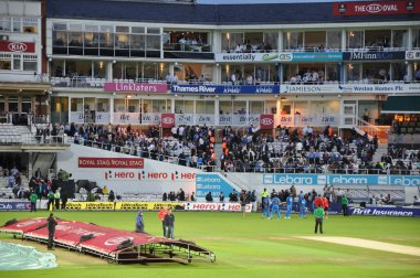 Hindistan İngiltere kriket maçına karşı sahada