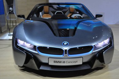 BMW i8 Konsept Araba Motor fuarında