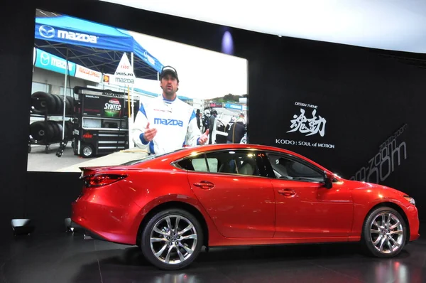 Mazda Berline Sur Salon Automobile — Photo