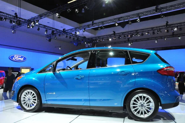 Ford Max Hybrid Conceito Show Automático — Fotografia de Stock