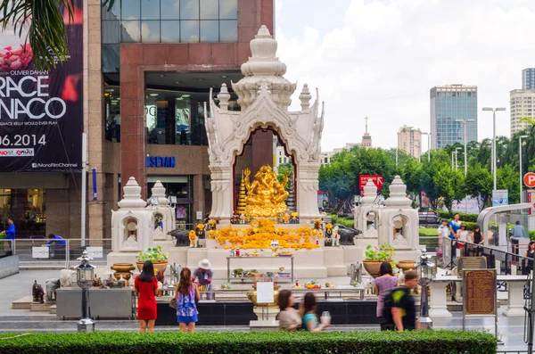 Статуя Тая Будды Центральной Площади Мира Июля 2014 Года Bangkok — стоковое фото