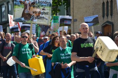 Norveç, Oslo 'da protesto eden Norveçli çiftçiler