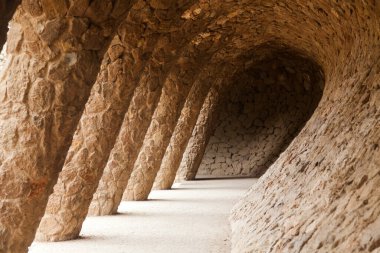 Park Guell 'in dış elementlerinin güzel manzarası