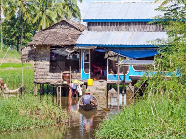 Maubin, Myanmar 'daki çiftlik evi.