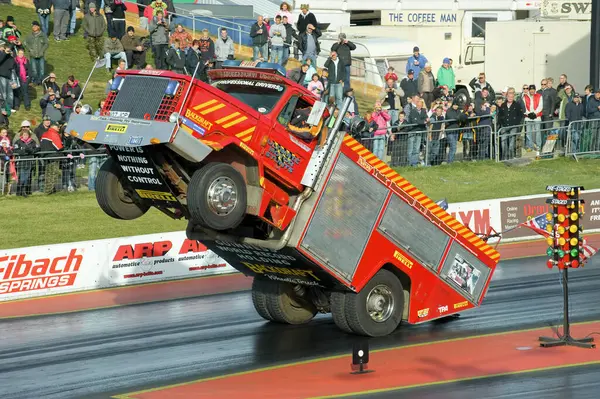 Truck Stunt Drag Racing Event — Stock Photo, Image