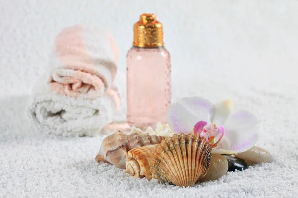 Bottle Massage Oil Towel — Stock Photo, Image