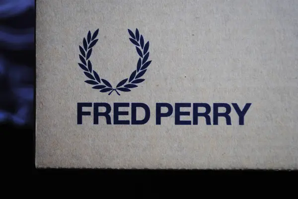 Fred Perry Shoe Box Close View — Stock Photo, Image