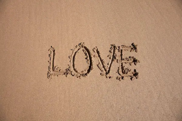 Love Lettering Sulla Sabbia Della Spiaggia — Foto Stock