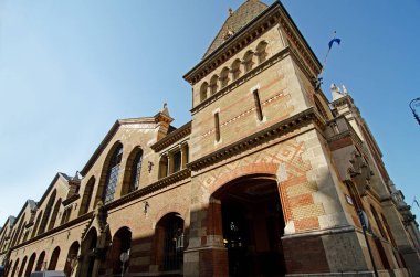 Central market hall (Vsrcsarnok ) in Budapest