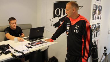 Dag-Eilev Akerhaugen Fagermo, Norveç futbol koçu. Norveçli Eliteserien kulübü Valerenga 'nın baş antrenörüdür.