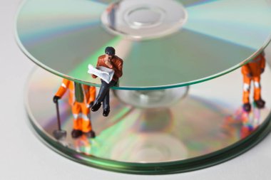 minyatür insanlar eylem CD