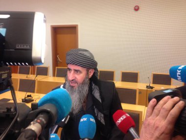 Necmettin Vahid Faraj Ahmed daha çok Molla Krekar olarak bilinir.