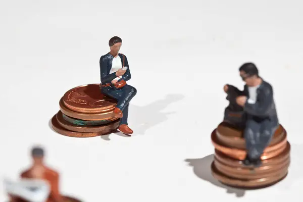 Miniature People Sitting Coins — Stock Photo, Image