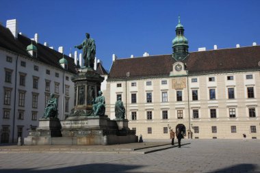 Avusturya, Viyana 'da güzel bir sokak manzarası ve mimari         