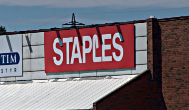 Staples - ofis mağazası