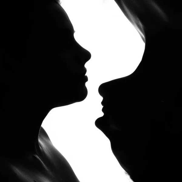 Profil Dwie Dziewczyny Czerni Bieli — Zdjęcie stockowe