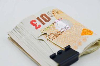 British pounds bancnotes with clip 
