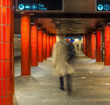 Metro, Ulusal tiyatro manzarası