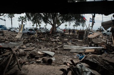 ŞİLİ - COQUIMBO - TSUNAMI ARTHQUAKE 'İN SONRA 