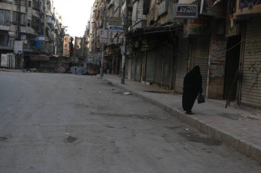 SYRIA, Halep: Suriye 'nin Halep kentine 2 Eylül 2015' te yapılan bir bakış, şiddet ve savaşla yıkılan bir şehri ortaya çıkardı. UNESCO 'nun Dünya Mirasları listesinde bir zamanların nüfuslu şehrinden geriye kalan çok az şey var..