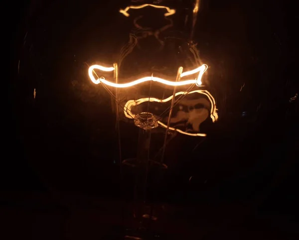 Освещение Внутри Электрической Лампочки — стоковое фото