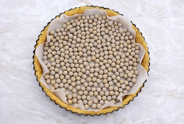 Ceramic Beans Uncooked Pie Crust — Stock Photo, Image