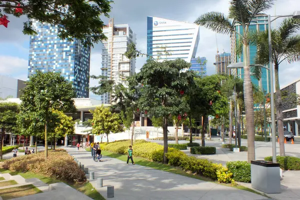 Bonifacio Global City Día Soleado — Foto de Stock