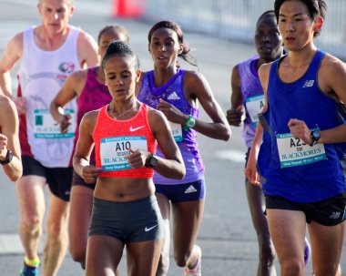 Maratonda koşan insanlar, Sydney 2025
