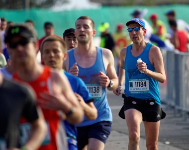 Maratonda koşan insanlar, Sydney 2025