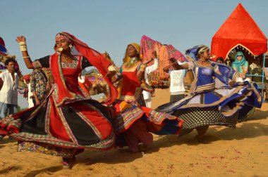 Hindistanlı. Şenlik. DÜNYA TURUM GÜNÜ. PUSHKAR