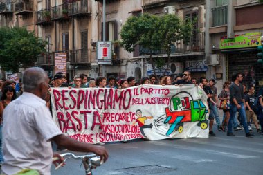 Palermo, İtalya 'da çatışmalar patlak verdi 