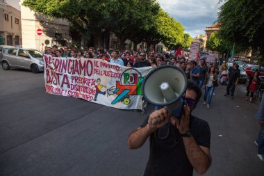 Palermo, İtalya 'da çatışmalar patlak verdi 