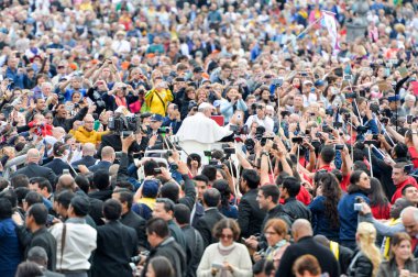 VATİKAN. POPE VE YÖNETMEN ŞEHRİ