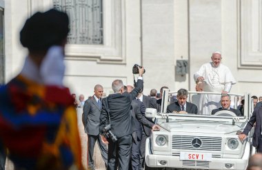 VATİKAN. POPE VE YÖNETMEN ŞEHRİ