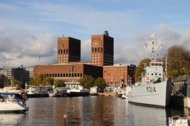 Oslo, Norveç 'in başkenti ve en kalabalık şehridir.