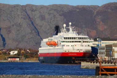 Nordland, Norveç 'teki Nord-Norge bölgesinde M.S Nord-norge.