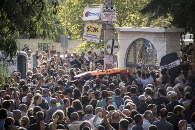 Ankara patlaması sonrasında düzenlenen cenaze töreninin editoryal görüntüsü, İzmir, Türkiye