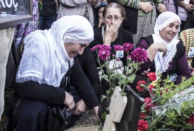 Ankara patlaması sonrasında düzenlenen cenaze töreninin editoryal görüntüsü, İzmir, Türkiye