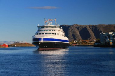 İlk TTS (Torghatten trafik şirketi) doğalgaz feribotu Norveç 'in Bronnoysund şehrine ulaştı.