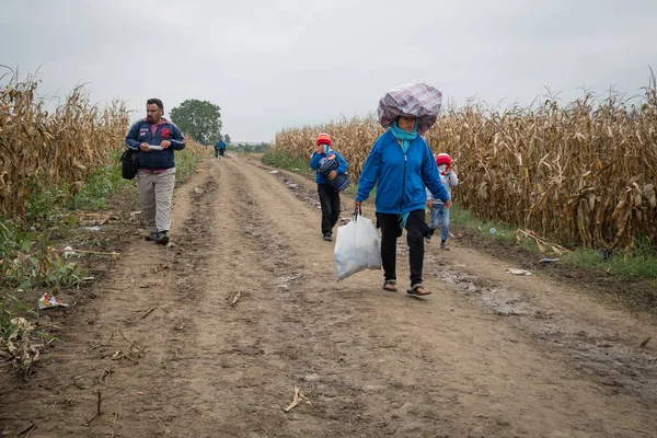 Serbia Refugee Crisis Border Krajowy — Zdjęcie stockowe