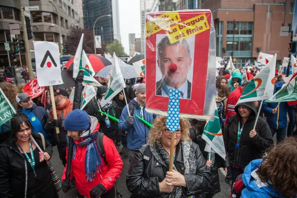 Montreal, Quebec - Sokaklarda eğitim protestosu