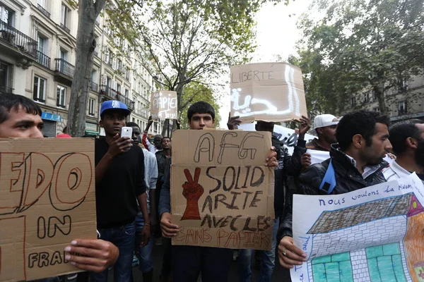París Francia Manifestación Manifestantes Contra Los Refugiados — Foto de Stock