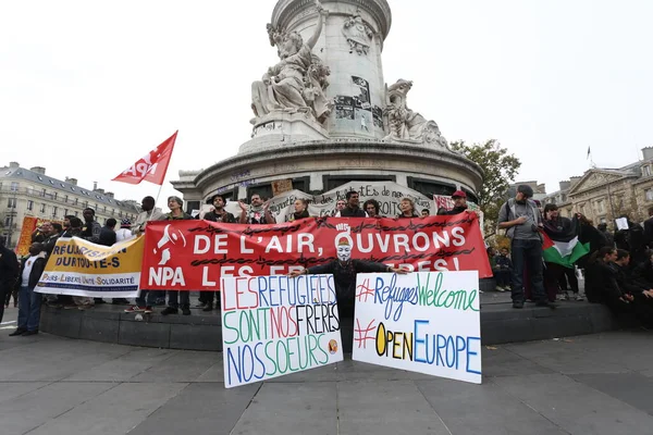 Parijs Frankrijk Demonstranten Voor Demonstratie Van Vluchtelingen — Stockfoto